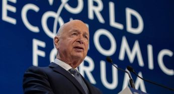 El Foro Económico Mundial comienza la investigación contra su fundador por usar el dinero de la unidad para preguntas personales