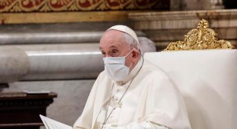¿El Papa Francisco murió como responsable de la Iglesia mientras el Vaticano llama al conclusión su reemplazo?